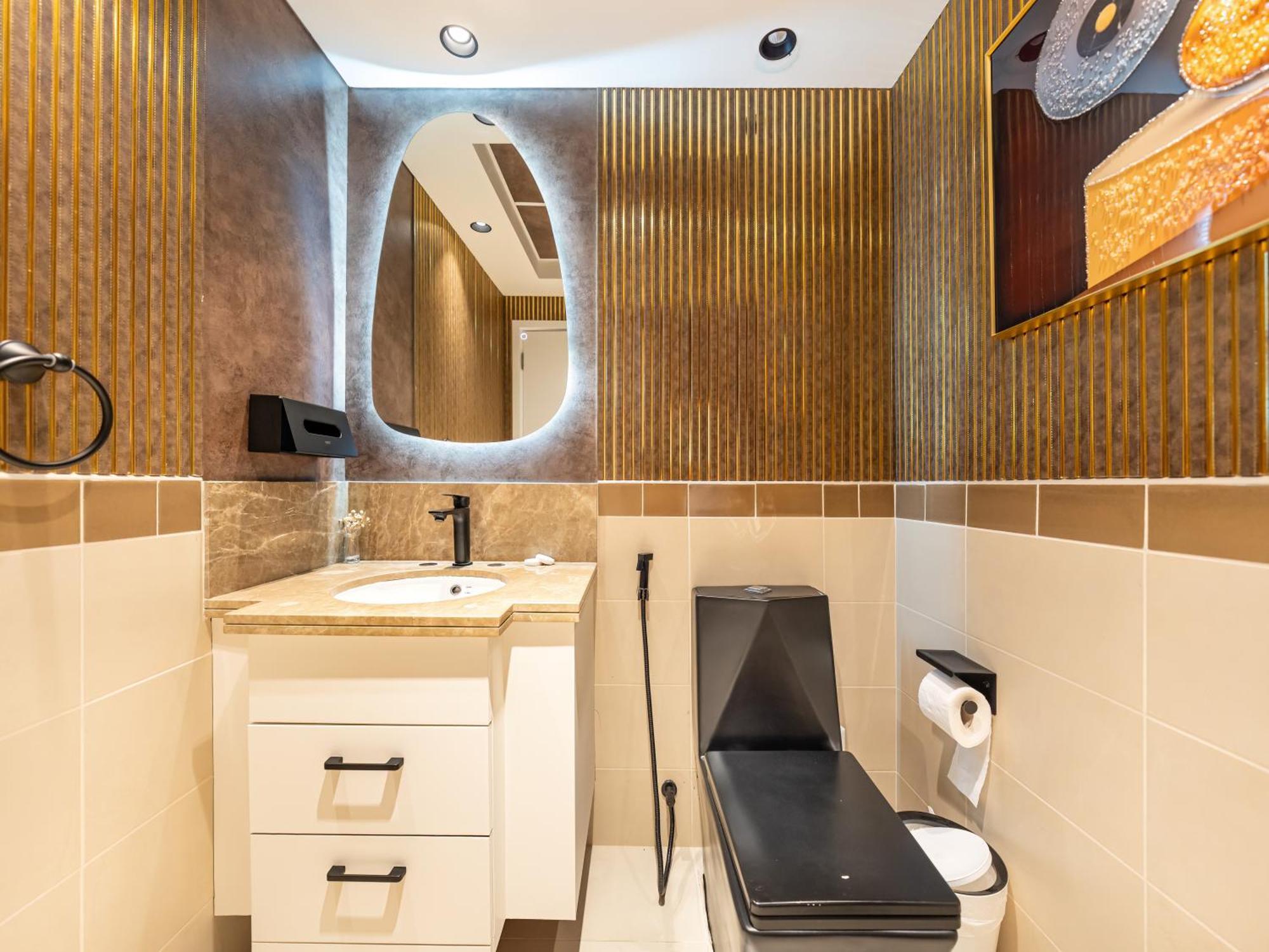 Lavish 2 Bedroom I Burj Khalifa & Fountain Views I Free Gym, Pool, Parking, Wi-fi And Ps5 I By Skyline Serenity شقة دبي