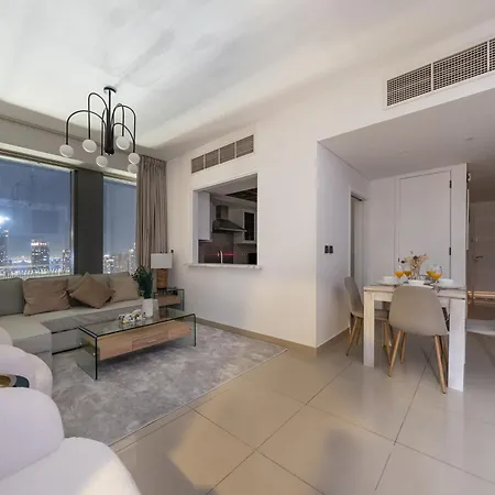 Lavish 2 Bedroom I Burj Khalifa & Fountain Views I Free Gym, Pool, Parking, Wi-Fi And Ps5 I By Skyline Serenity Dubai Exterior photo